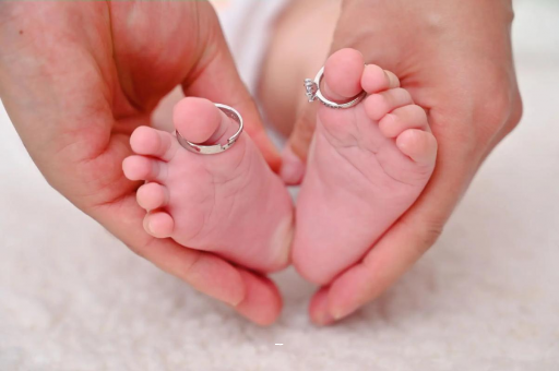 河源宝宝脸上长黑点 河源宝宝脸上长黑点